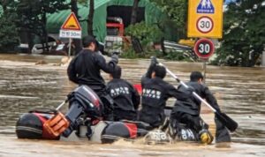 Flood hits S Korea